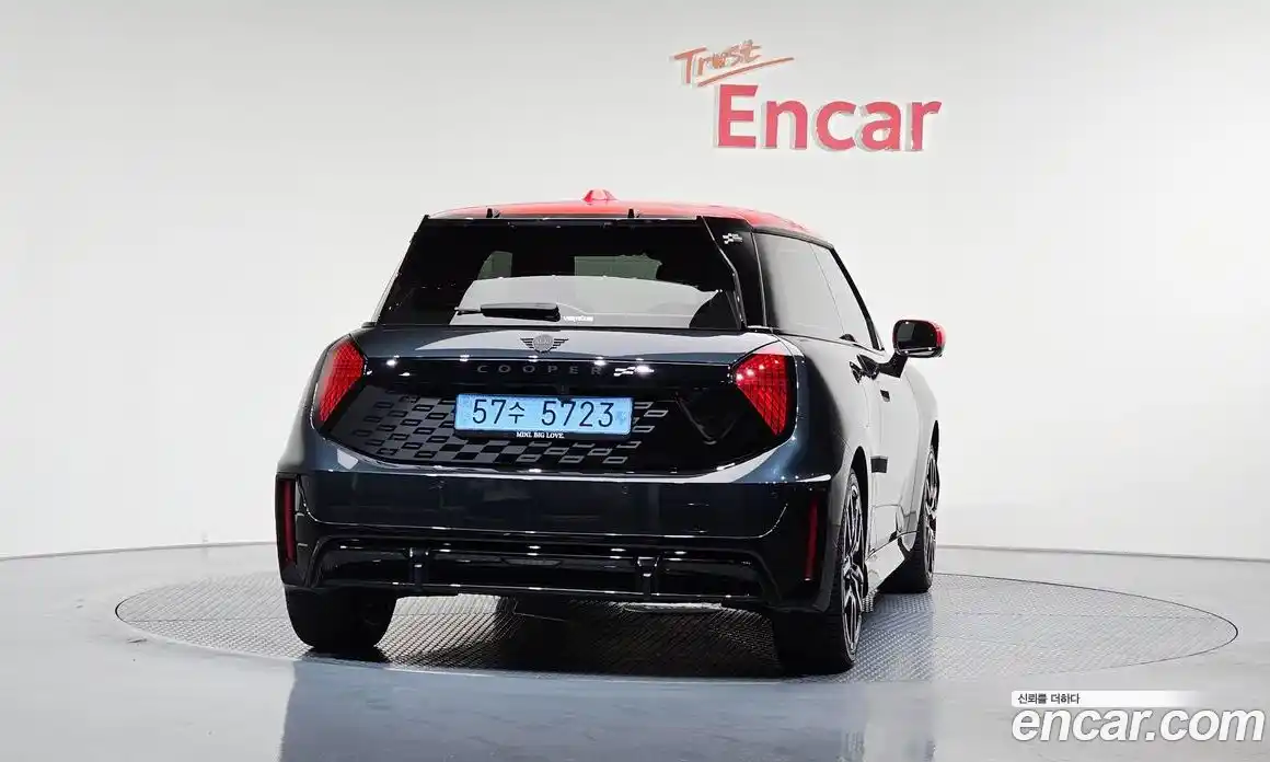 Mini Cooper 2025 0.1 Автомат в Москве № 213975, фото 13