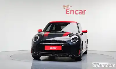 Mini Cooper 2025 0.1 Автомат в Москве № 213975, миниатюра 3