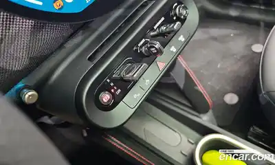 Mini Cooper 2025 0.1 Автомат в Москве № 213975, миниатюра 6