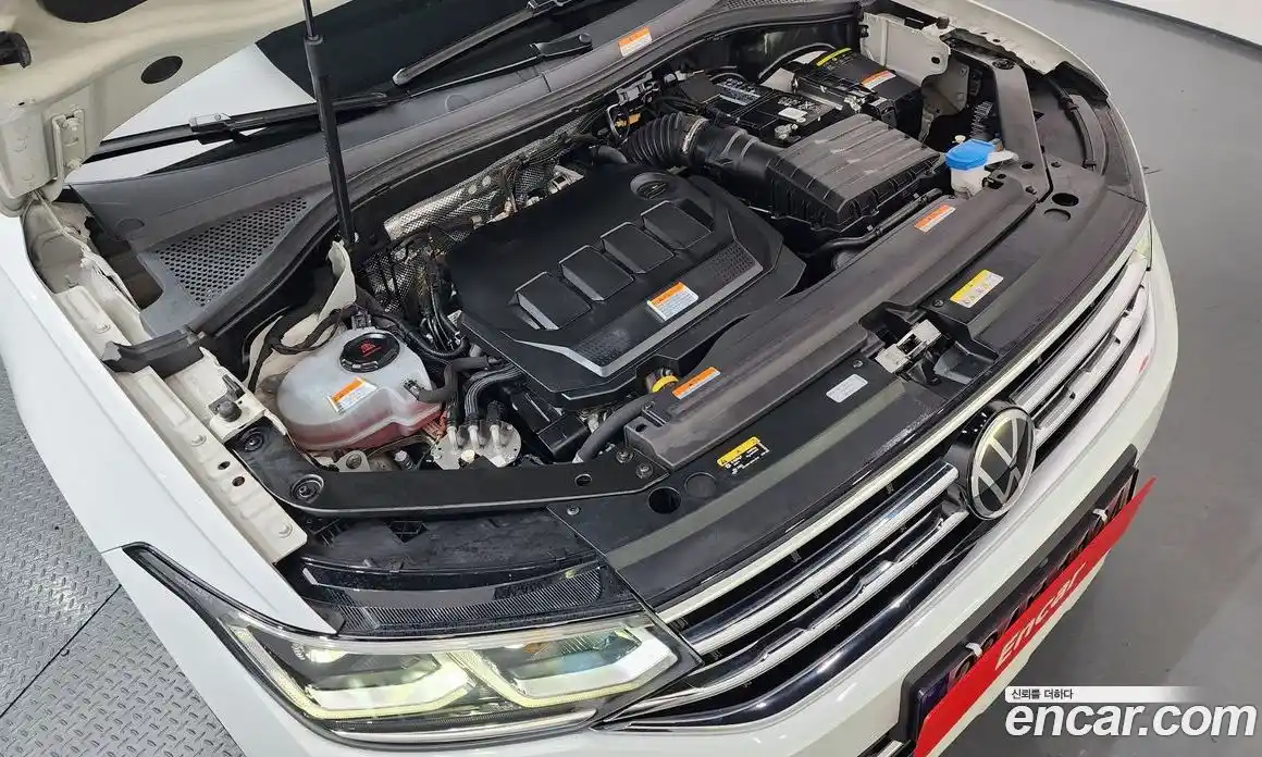 Volkswagen Tiguan 2022 2.0 Автомат в Москве № 215096, фото 12