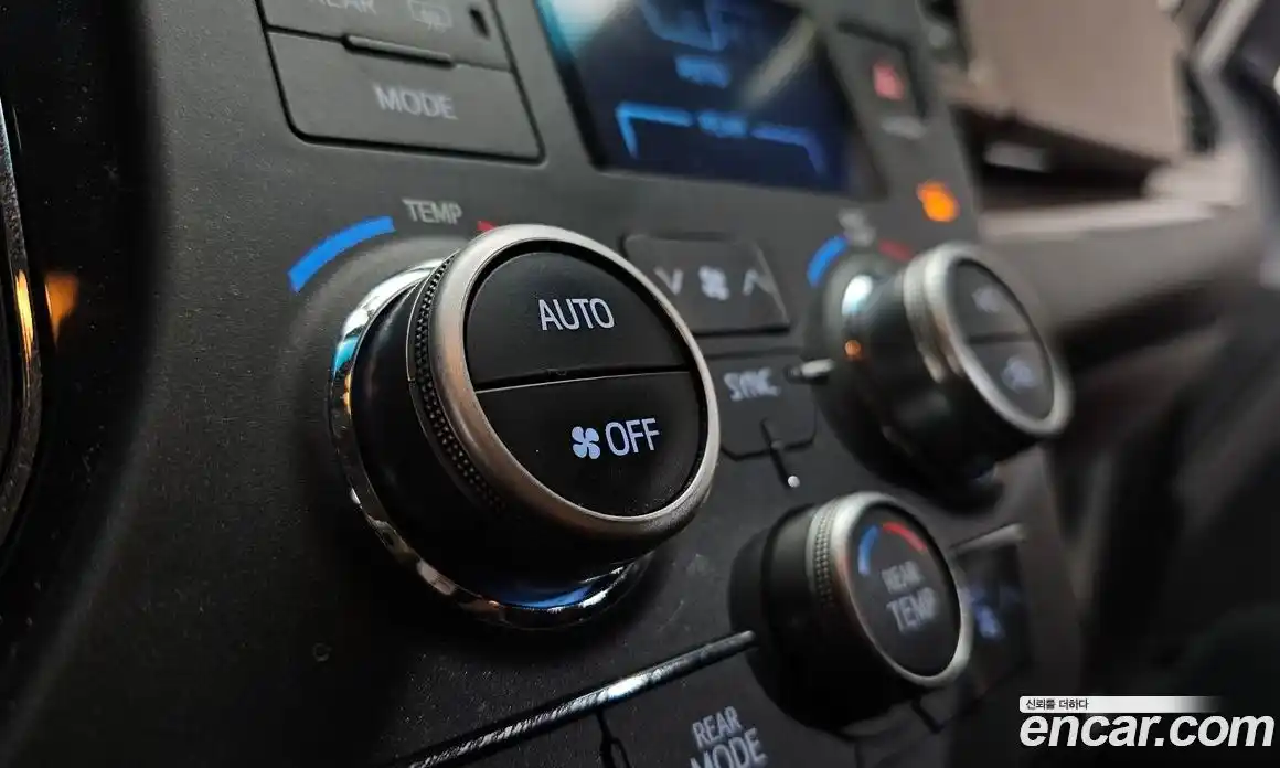 Toyota Sienna 2017 3.5 Автомат в Москве № 215532, фото 14