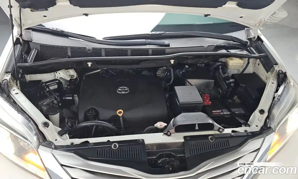 Toyota Sienna 2017 3.5 Автомат в Москве № 215532, фото 9