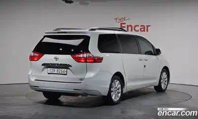 Toyota Sienna 2017 3.5 Автомат в Москве № 215532, миниатюра 10