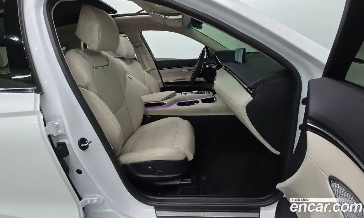 Genesis GV70 2022 2.5 Автомат в Москве № 217597, фото 5