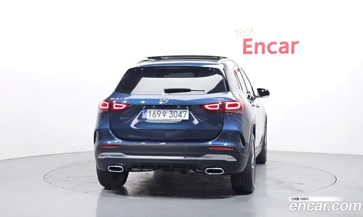 Mercedes-Benz GLA-Class 2023 2.0 Автомат в Москве № 219088, фото 10