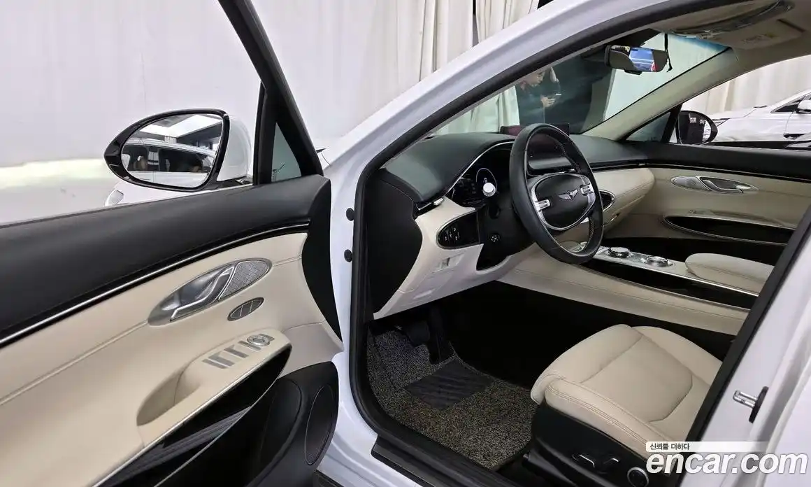 Genesis GV70 2021 2.5 Автомат в Москве № 224144, фото 12