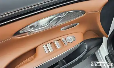 Genesis GV70 2024 2.5 Автомат в Москве № 22494, миниатюра 2