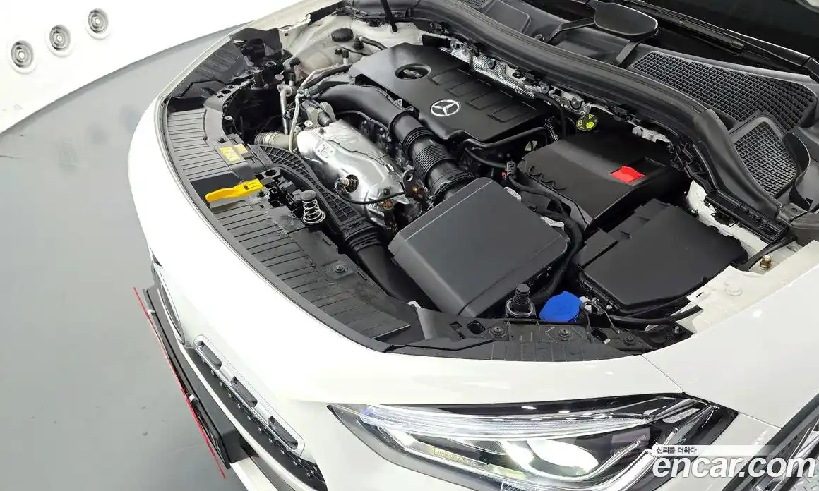 Mercedes-Benz GLA-Class 2023 2.0 Автомат в Москве № 229427, фото 13