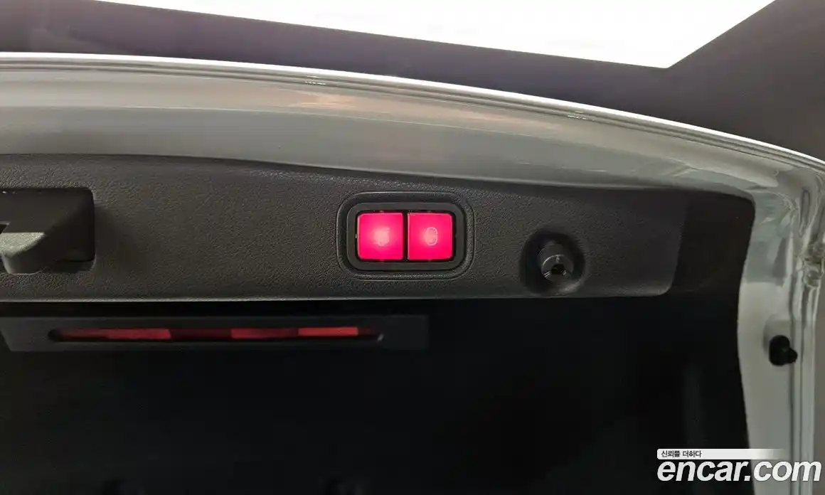 Mercedes-Benz E-Class 2018 2.0 Автомат в Москве № 229600, фото 14