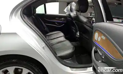 Mercedes-Benz E-Class 2018 2.0 Автомат в Москве № 229600, миниатюра 5