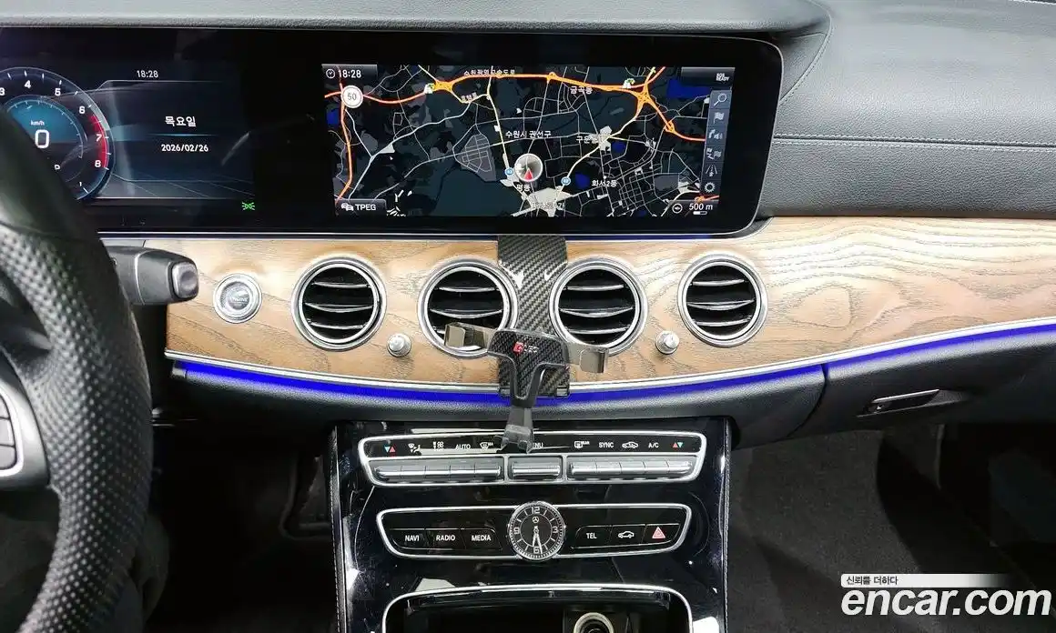 Mercedes-Benz E-Class 2018 2.0 Автомат в Москве № 229600, фото 7