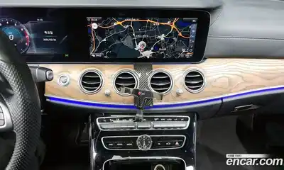 Mercedes-Benz E-Class 2018 2.0 Автомат в Москве № 229600, миниатюра 7