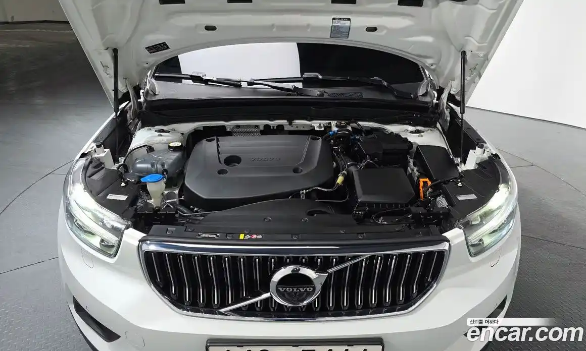 Volvo XC40 2021 2.0 Автомат в Москве № 230418, фото 3