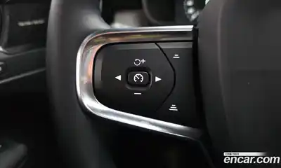 Volvo XC40 2021 2.0 Автомат в Москве № 230418, миниатюра 6