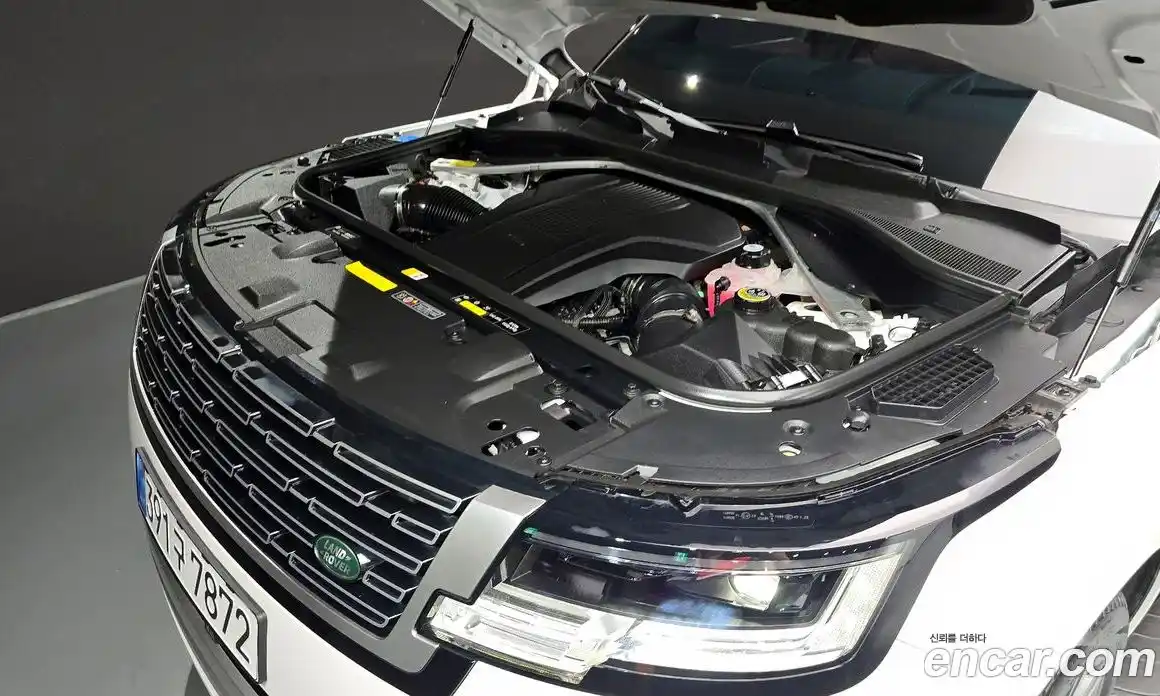 Land Rover Range-Rover 2024 4.4 Автомат в Москве № 231101, фото 3