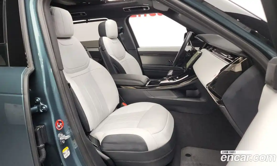 Land Rover Range-Rover Sport 2025 3.0 Автомат в Москве № 231170, фото 8