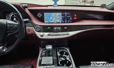 Lexus LS 2018 3.5 Автомат в Москве № 232034, миниатюра 10