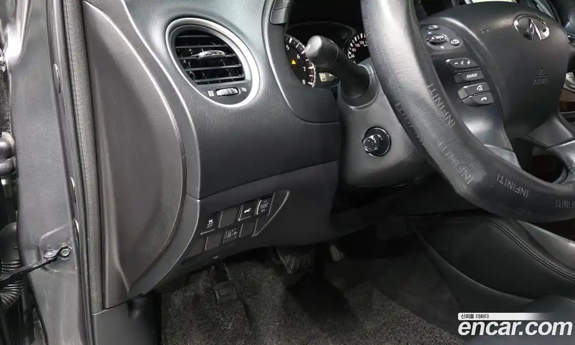 Infiniti QX60 2015 3.5 Автомат в Москве № 246378, фото 16