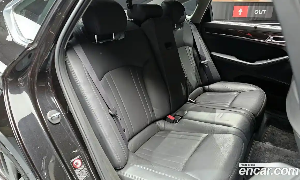 Genesis G80 2018 3.3 Автомат в Москве № 25404, фото 18