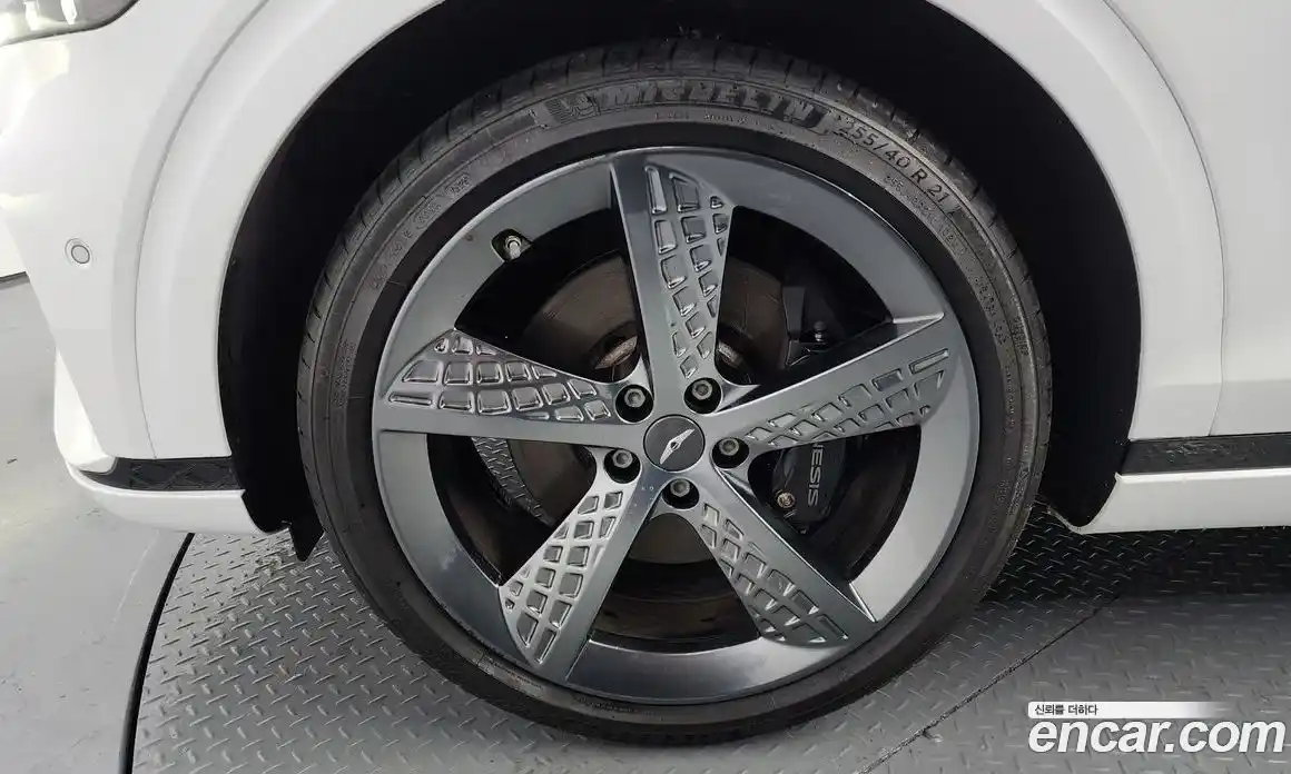 Genesis GV70 2022 2.5 Автомат в Москве № 25442, фото 16