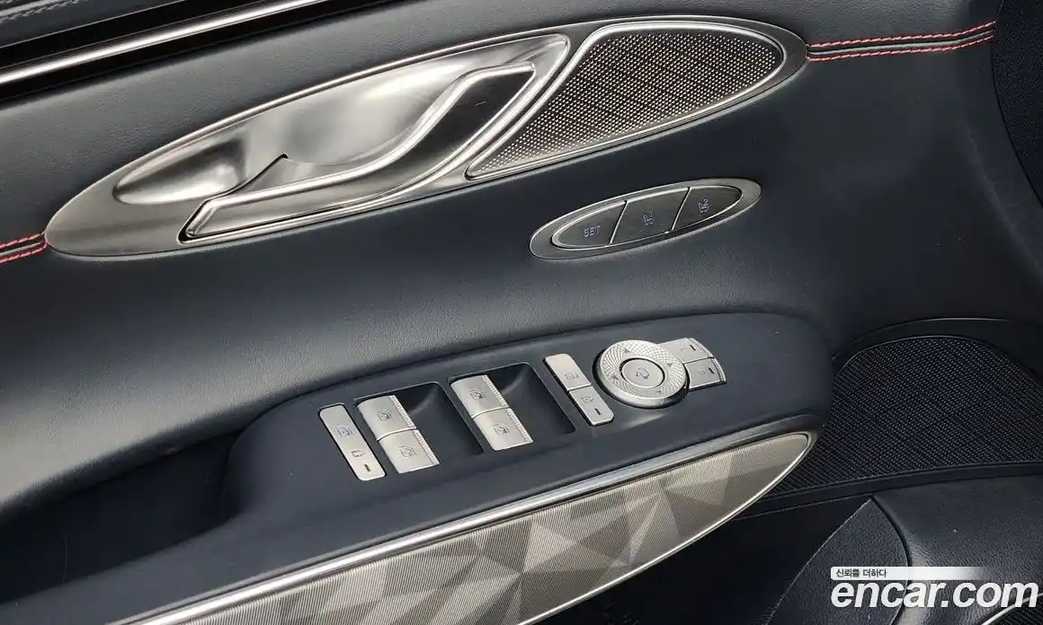 Genesis GV70 2022 2.5 Автомат в Москве № 25442, фото 3