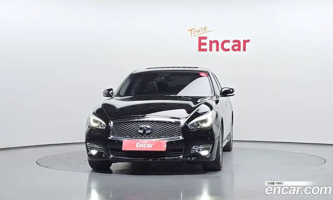 Infiniti Q70 2018 3.7 Автомат в Москве № 256124, фото 13