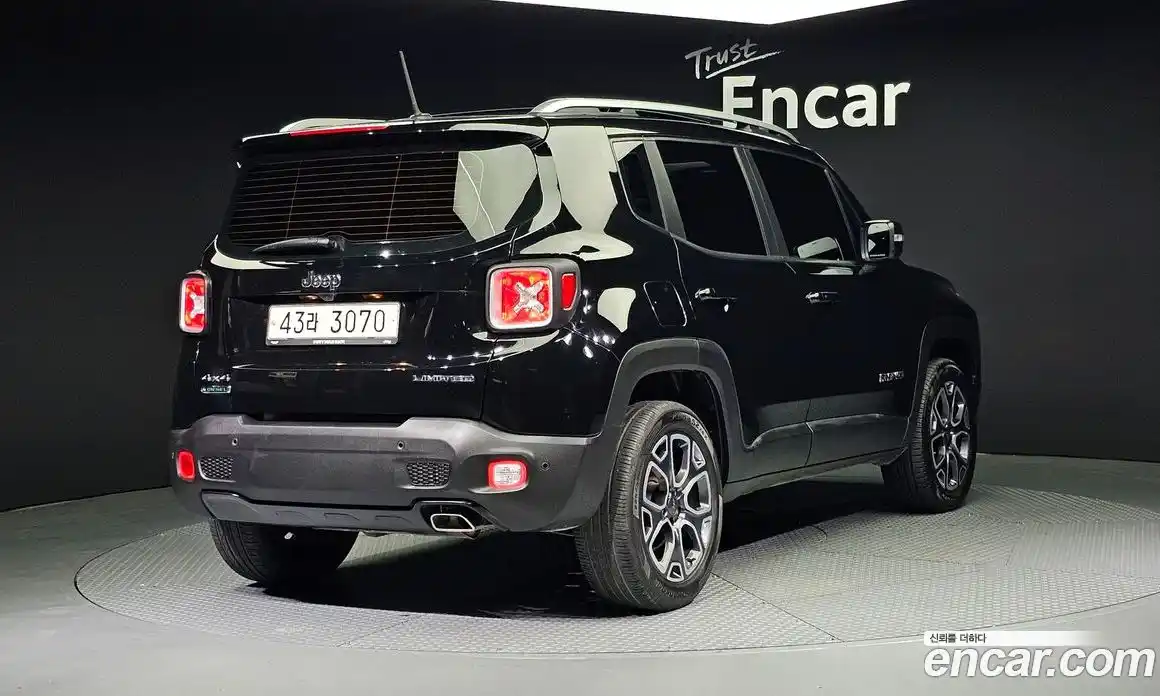 Jeep Renegade 2017 2.0 Автомат в Москве № 278445, фото 3