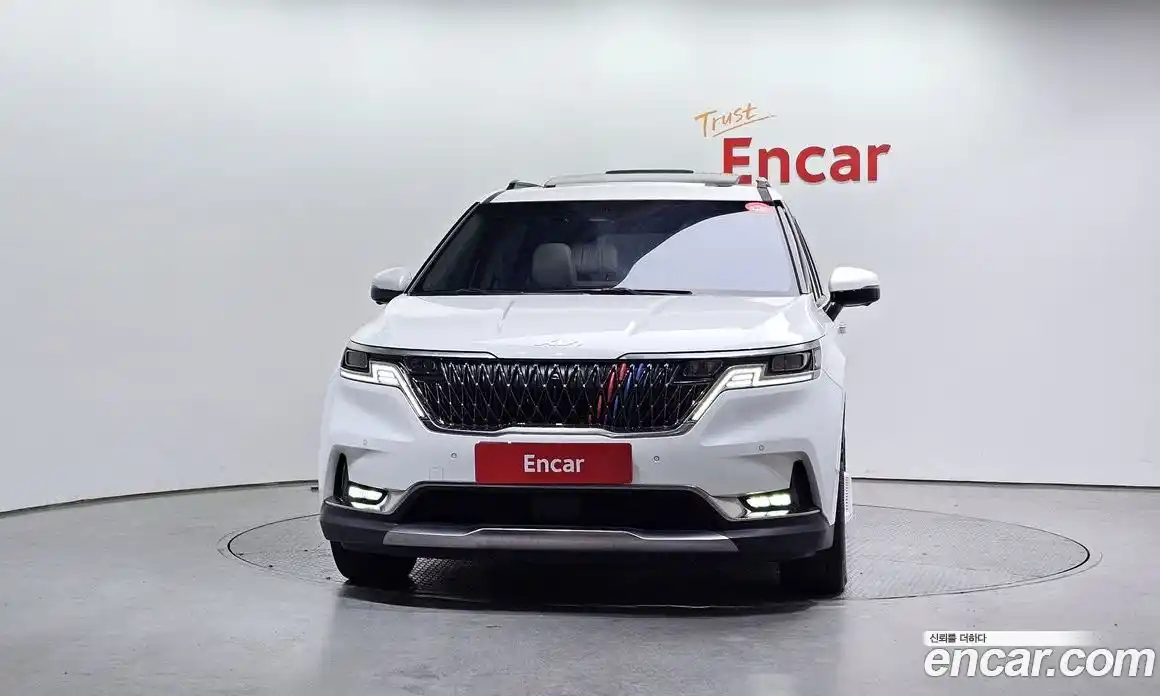 Kia Canival 2023 3.5 Автомат в Москве № 287808, фото 14