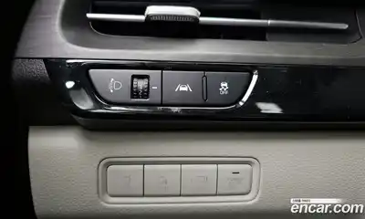 Kia Canival 2023 3.5 Автомат в Москве № 287808, миниатюра 8