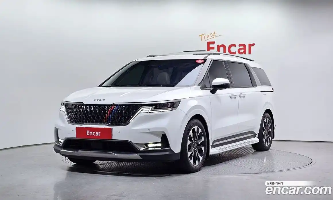 Kia Canival 2023 3.5 Автомат в Москве № 287808, фото 9