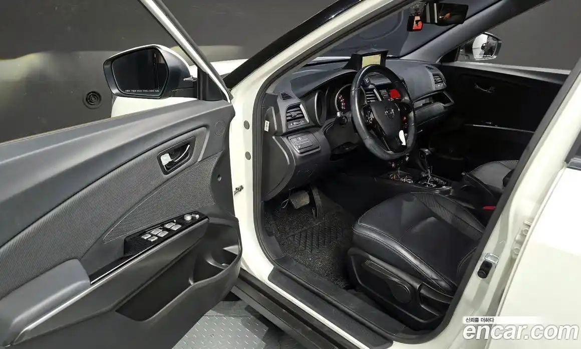 SsangYong TIBOLI 2017 1.6 Автомат в Москве № 290224, фото 16