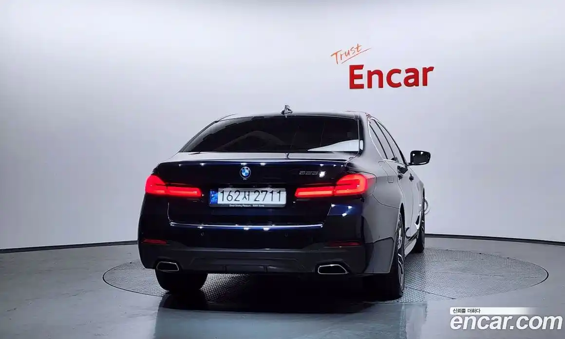 BMW 5-Series 2023 2.0 Автомат в Москве № 306585, фото 11