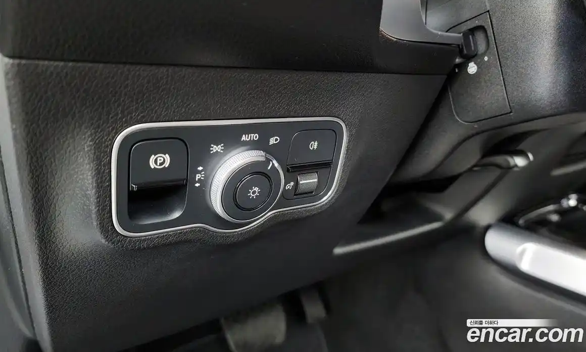 Mercedes-Benz EQB 2022 0.2 Автомат в Москве № 307710, фото 15