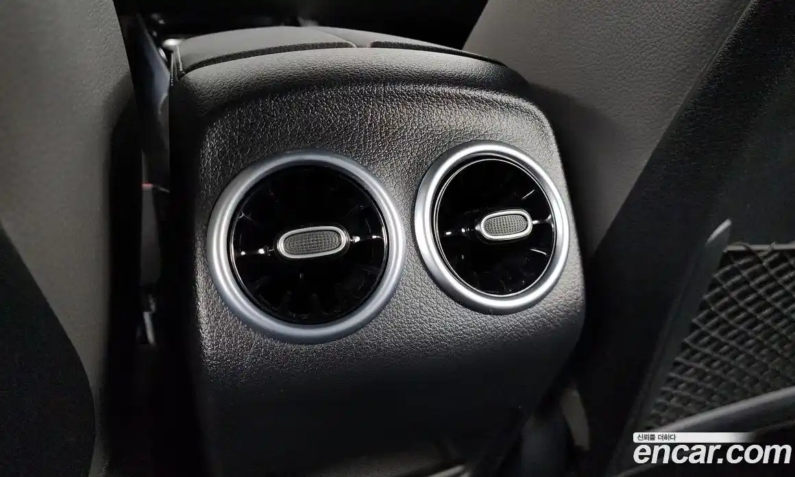 Mercedes-Benz EQB 2022 0.2 Автомат в Москве № 307710, фото 17