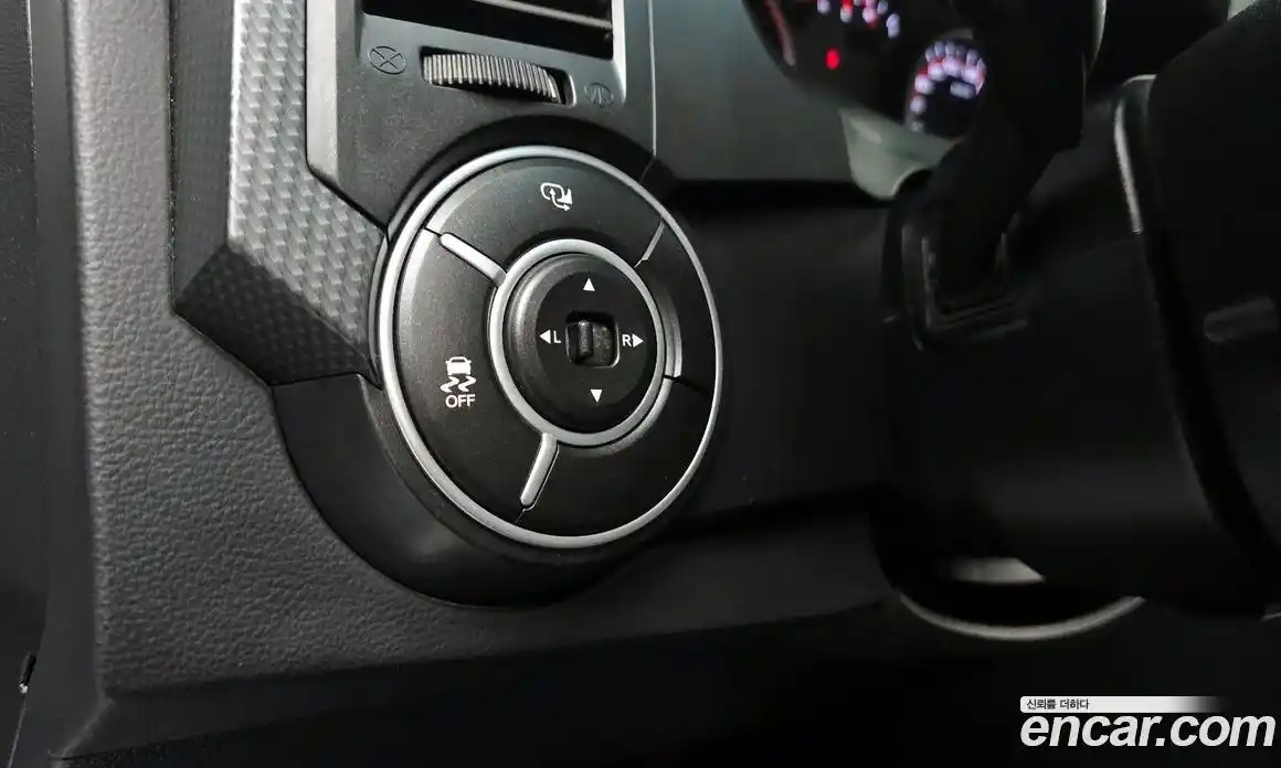 SsangYong Korando 2015 2.0 Автомат в Москве № 30886, фото 11