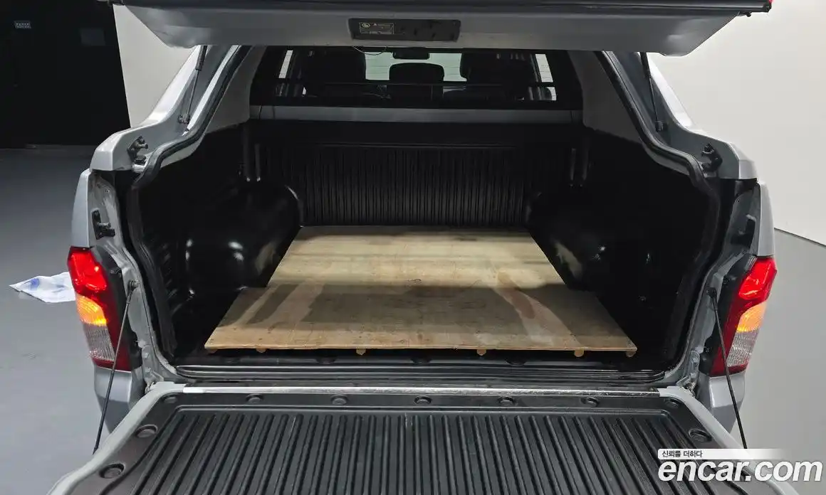 SsangYong Korando 2015 2.0 Автомат в Москве № 30886, фото 17