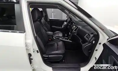 SsangYong TIBOLI 2018 1.6 Автомат в Москве № 31299, миниатюра 9
