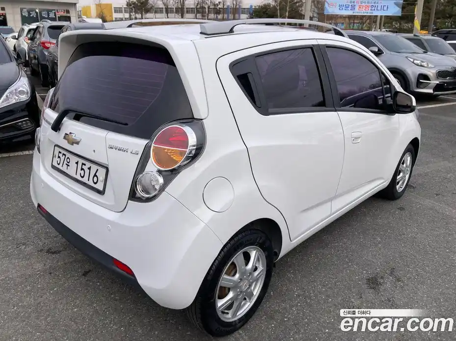 Chevrolet Spark 2012 1.0 Автомат в Москве № 315698, фото 8