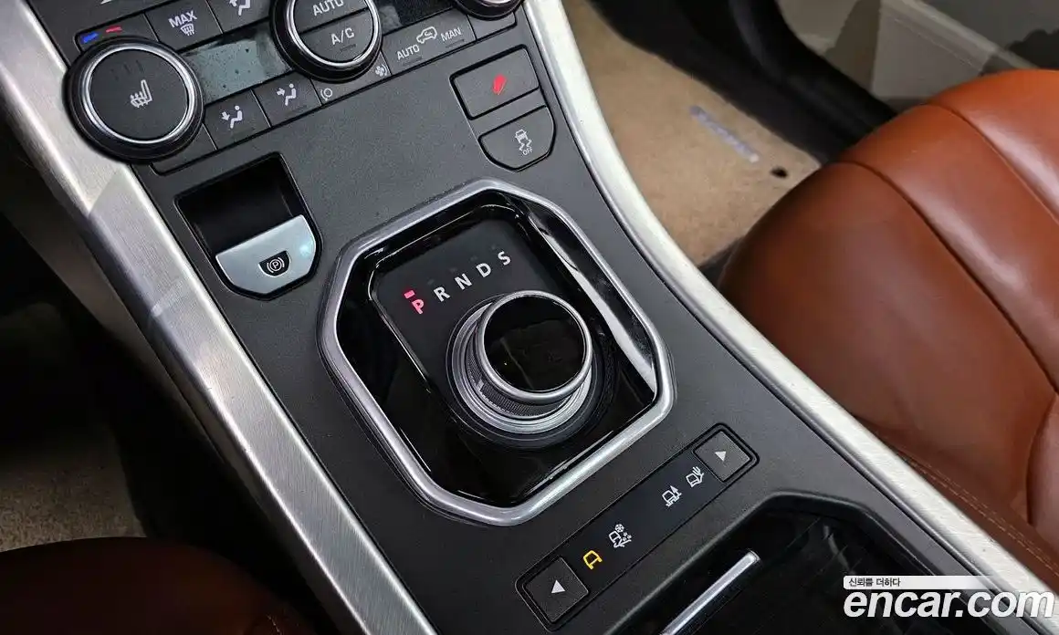 Land Rover Range-Rover Evoque 2013 2.2 Автомат в Москве № 315699, фото 17