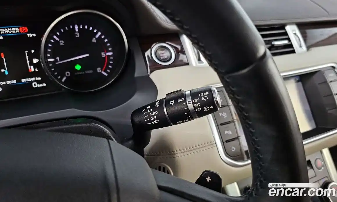 Land Rover Range-Rover Evoque 2013 2.2 Автомат в Москве № 315699, фото 5