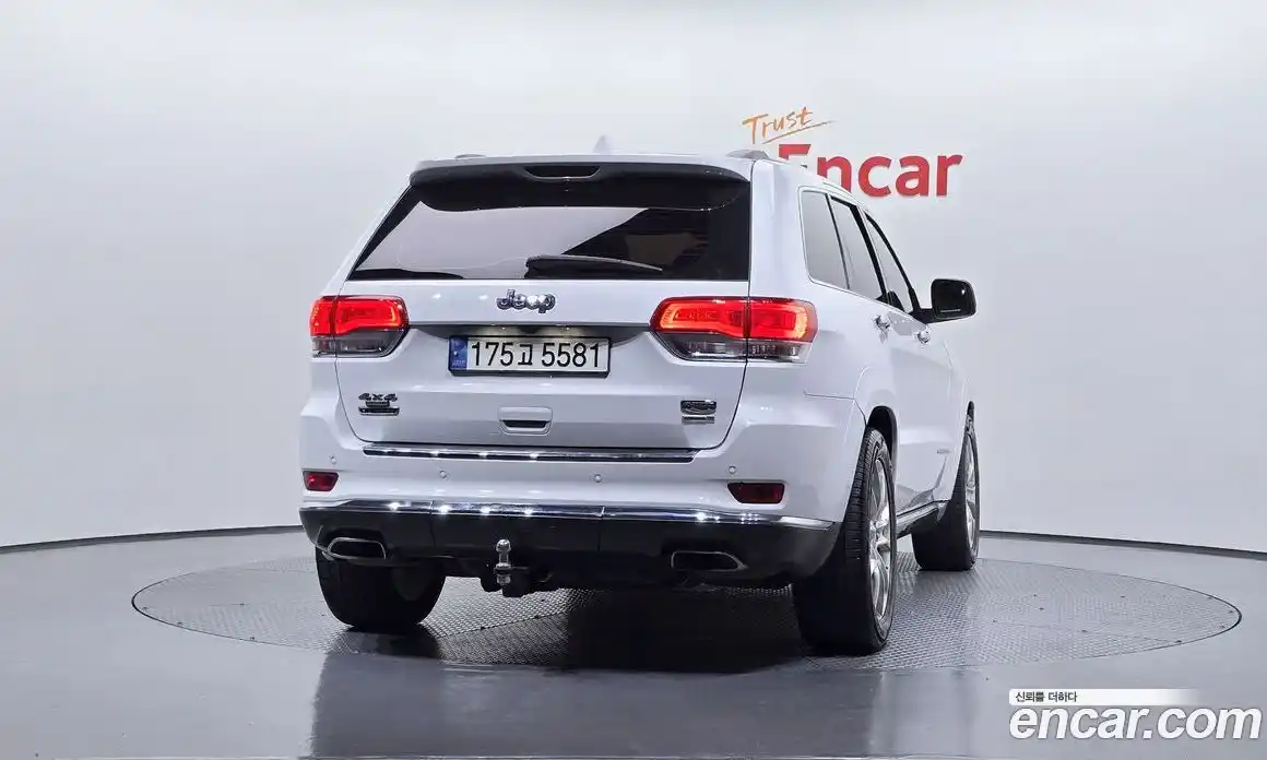 Jeep Cherokee 2016 3.0 Автомат в Москве № 318258, фото 7