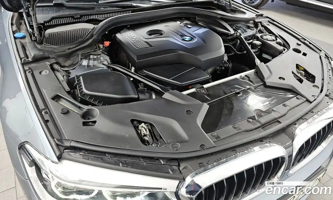 BMW 5-Series 2018 2.0 Автомат в Москве № 320329, фото 15