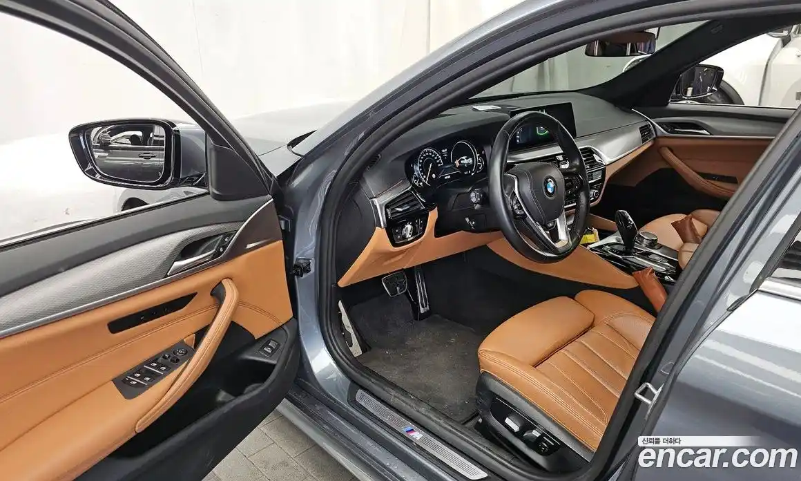 BMW 5-Series 2018 2.0 Автомат в Москве № 320329, фото 20