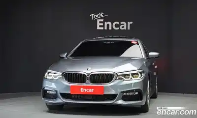 BMW 5-Series 2018 2.0 Автомат в Москве № 320329, миниатюра 2