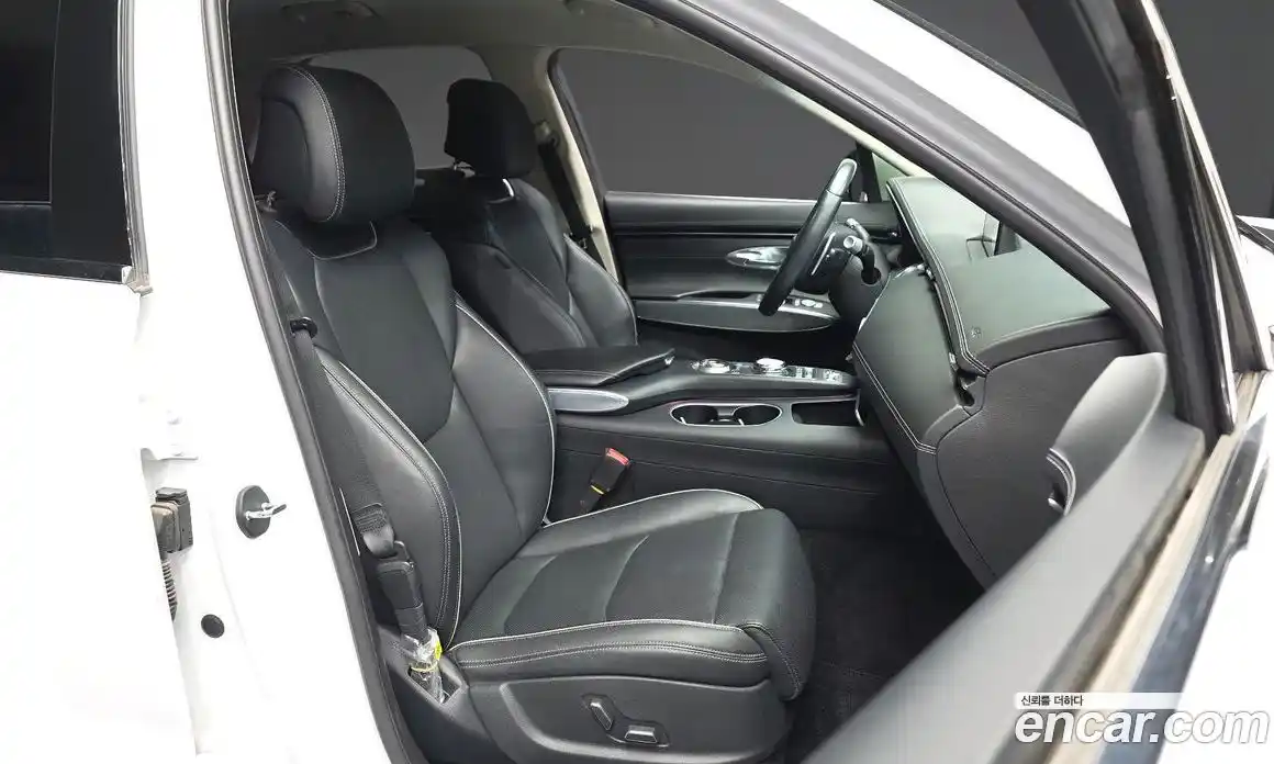 Genesis GV70 2021 2.5 Автомат в Москве № 322714, фото 10