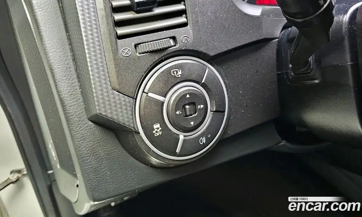 SsangYong Korando 2016 2.0 Автомат в Москве № 32750, фото 3