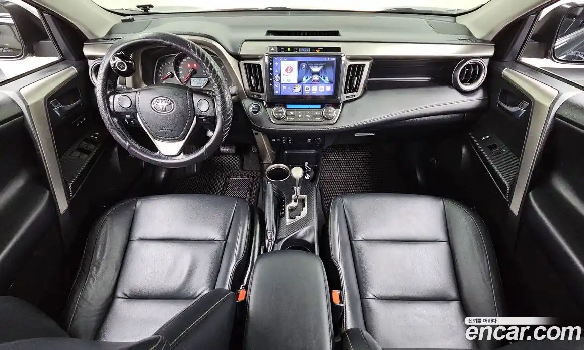 Toyota RAV4 2015 2.5 Автомат в Москве № 334681, фото 14