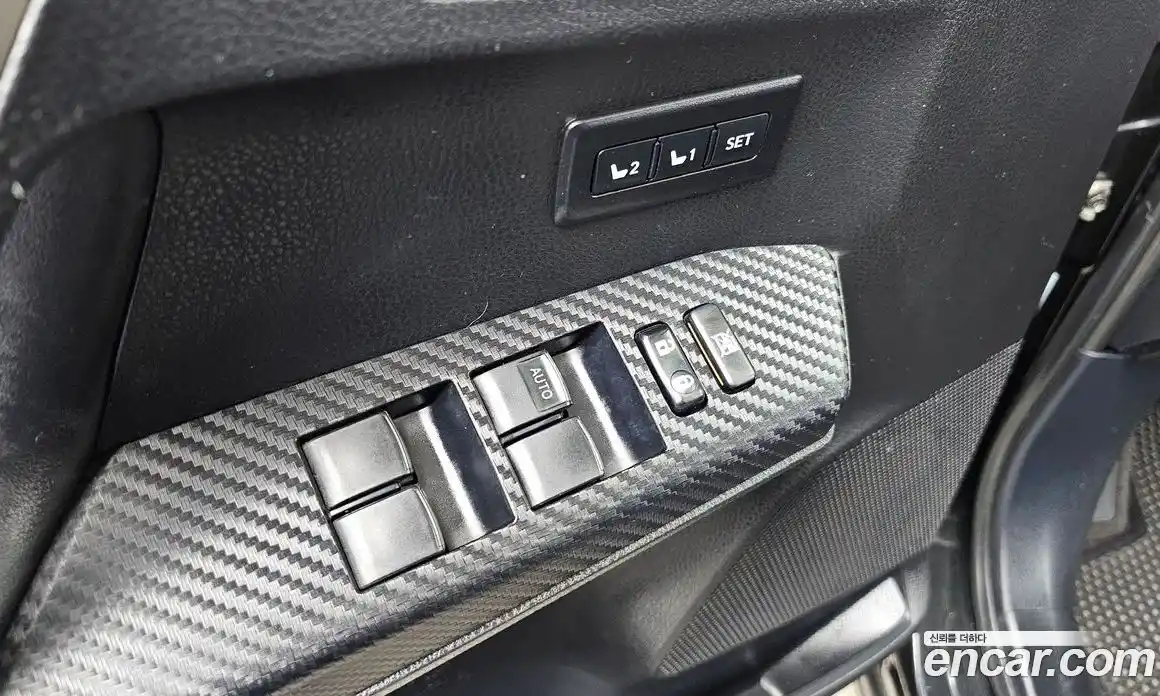 Toyota RAV4 2015 2.5 Автомат в Москве № 334681, фото 20