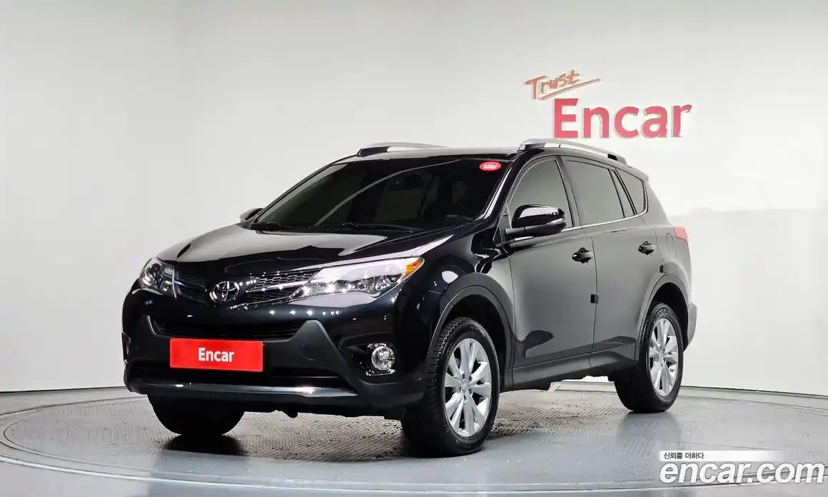 Toyota RAV4 2015 2.5 Автомат в Москве № 334681, фото 3