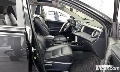 Toyota RAV4 2015 2.5 Автомат в Москве № 334681, миниатюра 5